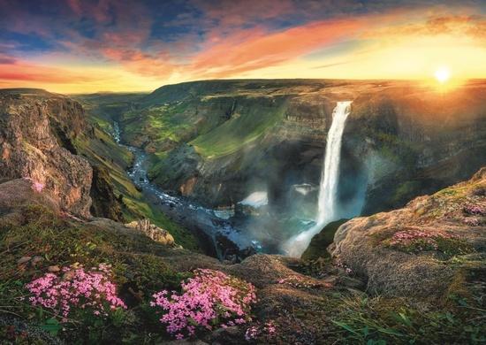 Trefl Vodopád Háifoss Island 2000 dílků